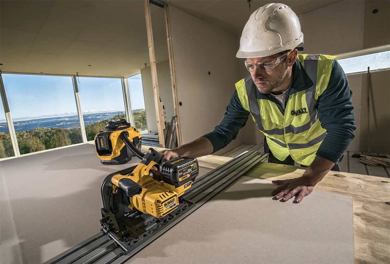 Akku-Tauchkreissäge DeWalt DCS520NT