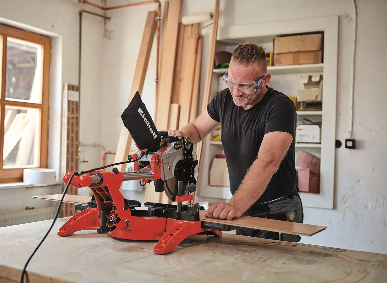 Kapp- und Gehrungssäge Einhell TC-SM 2534/1 Dual